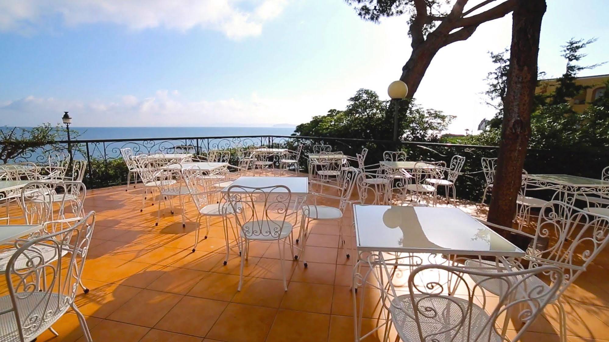 Grand Hotel Ischia Lido Екстериор снимка